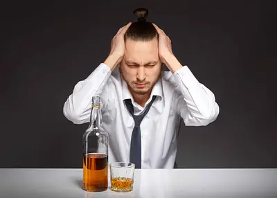 El alcohol, incluso en pequeñas dosis, puede acelerar el deterioro cognitivo