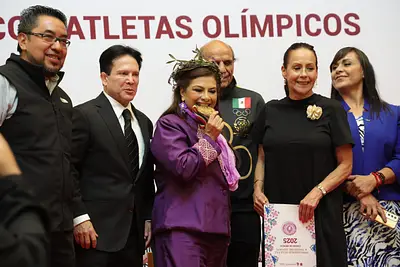 Gobierno de la CDMX rinde homenaje a atletas olímpicos de 1968